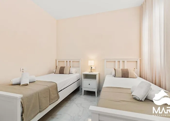 Marina 2 - דירה פואנגירולה